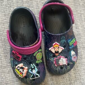 Kids Crocs with Disney Villains Design - Black and Pink